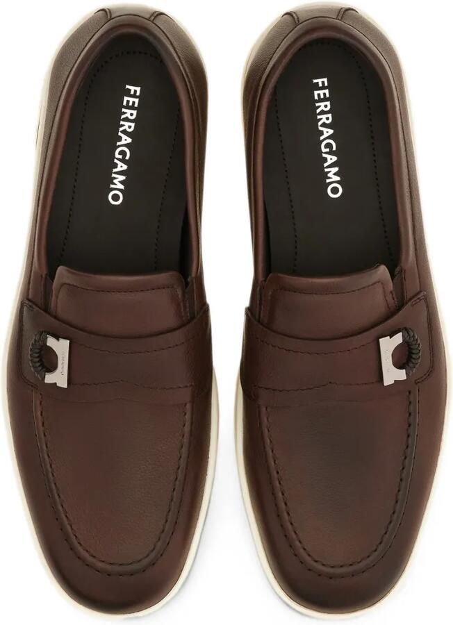 Ferragamo boat-shoe loafers with Gancini ornament Bruin - Foto 3