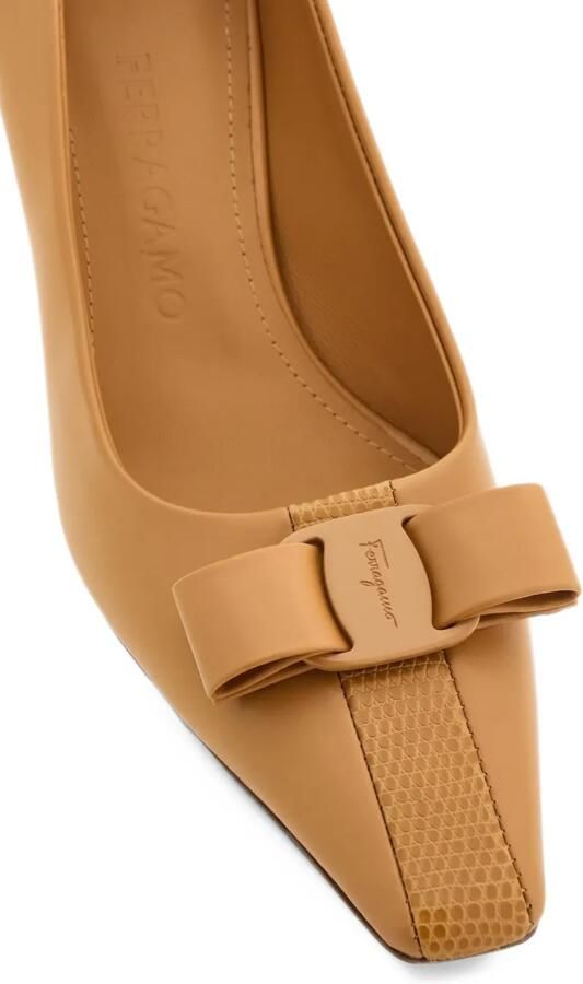 Ferragamo Pumps met strikdetail Beige - Foto 5