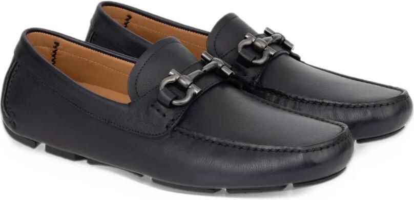 Ferragamo Gancini ornament driver loafers Blauw - Foto 4
