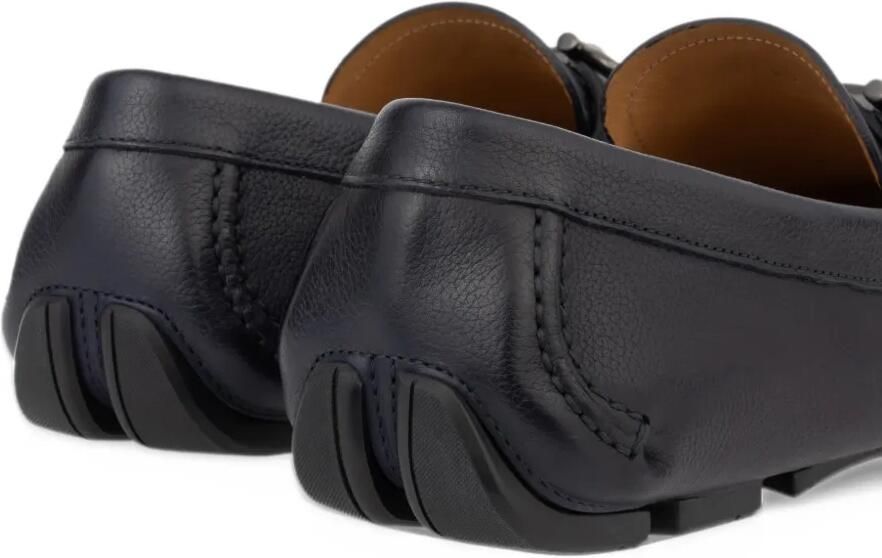 Ferragamo Gancini ornament driver loafers Blauw - Foto 5
