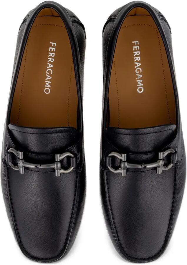 Ferragamo Gancini ornament driver loafers Zwart - Foto 2