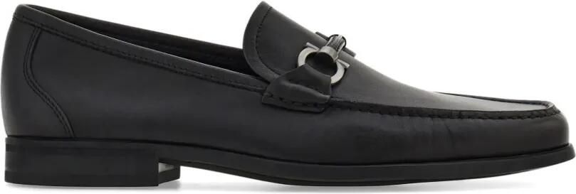 Ferragamo Gancini Ornament loafers Zwart