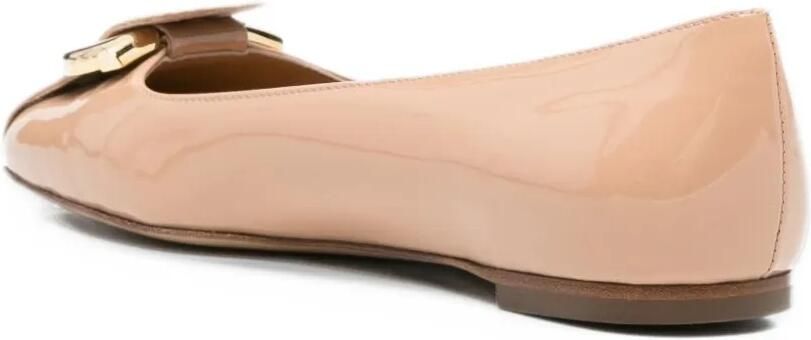 Ferragamo Gancini patent-leather ballet flats Beige - Foto 3