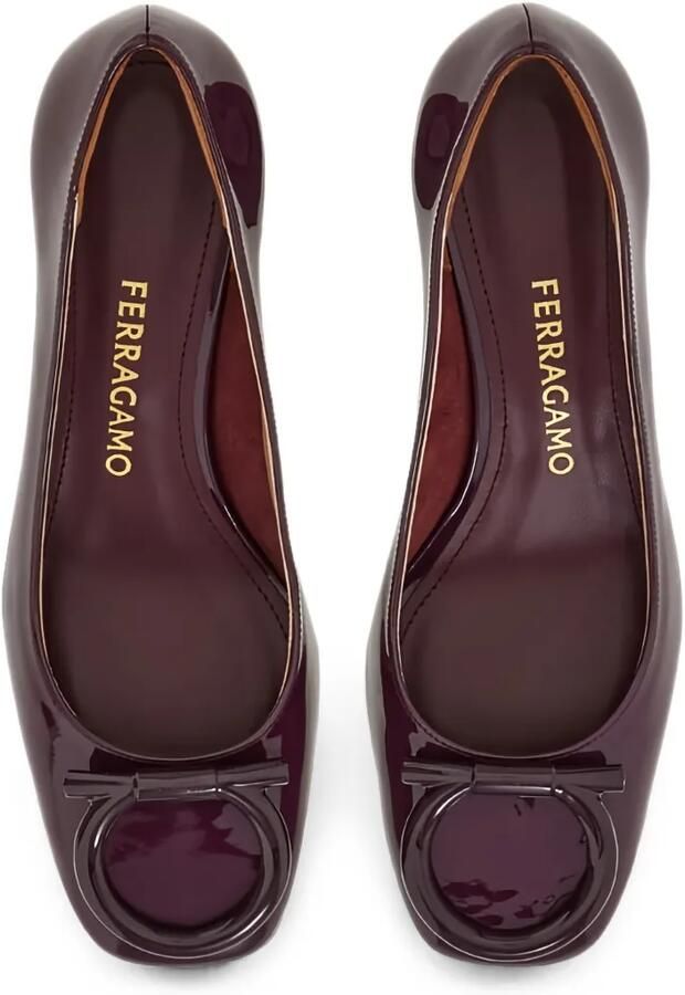 Ferragamo Pumps met Gancini-plakkaat Paars