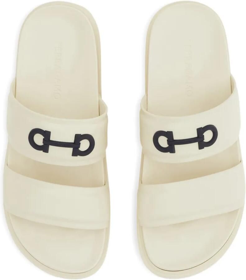 Ferragamo Gancini slippers Beige - Foto 3