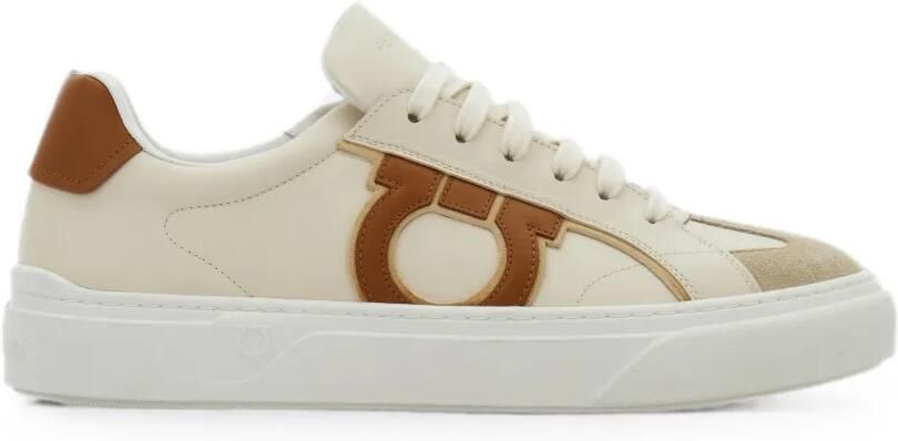 Ferragamo Gancini sneakers met vlakken Beige