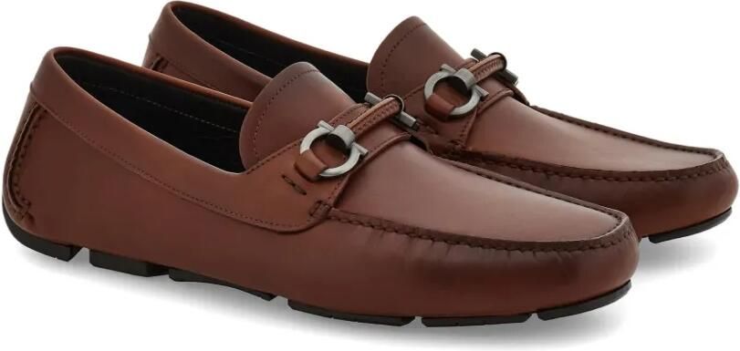 Ferragamo Gancini verfraaide loafers Bruin