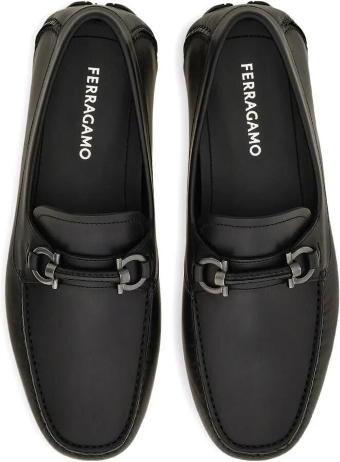Ferragamo Gancini verfraaide loafers Zwart - Foto 3