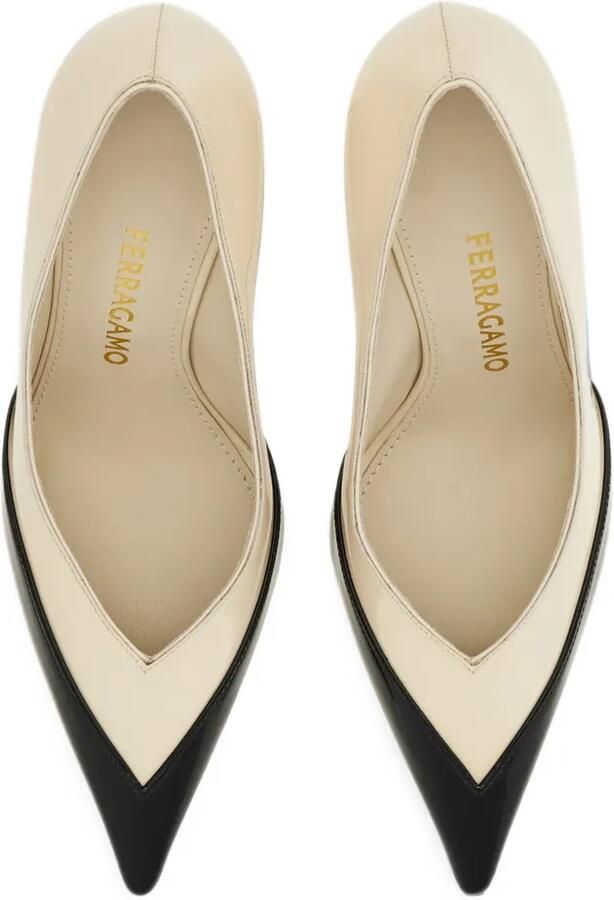 Ferragamo Lakleren pumps Beige - Foto 4