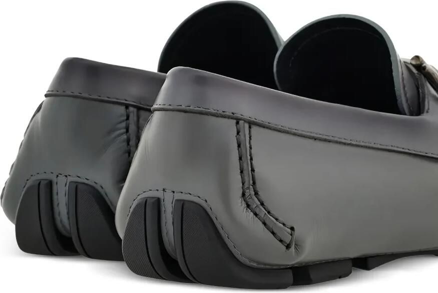 Ferragamo Leren loafers met Gancini-bit Grijs - Foto 4