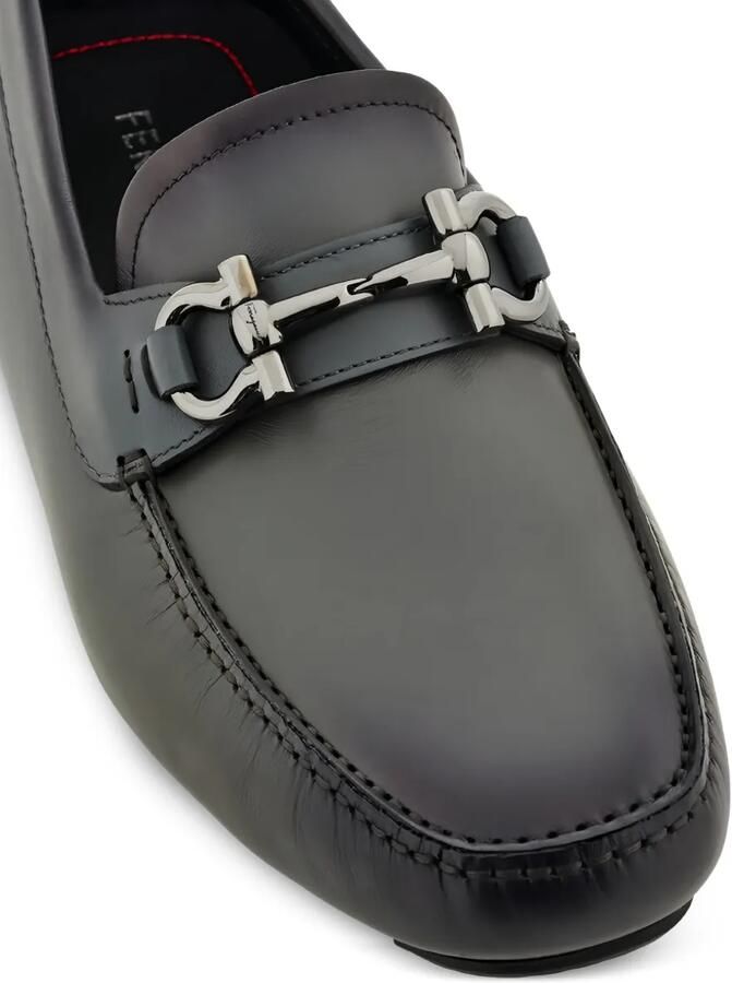 Ferragamo Leren loafers met Gancini-bit Grijs - Foto 3