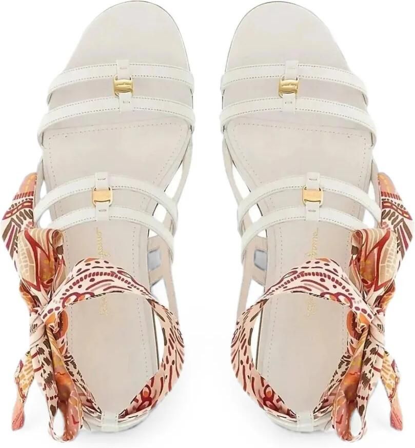 Ferragamo Leren sandalen met sjaal en print Wit - Foto 2