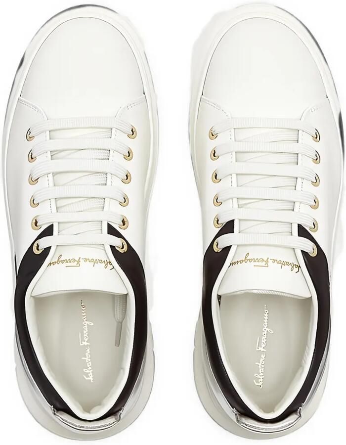 Ferragamo Leren sneakers met metallic vlak Wit