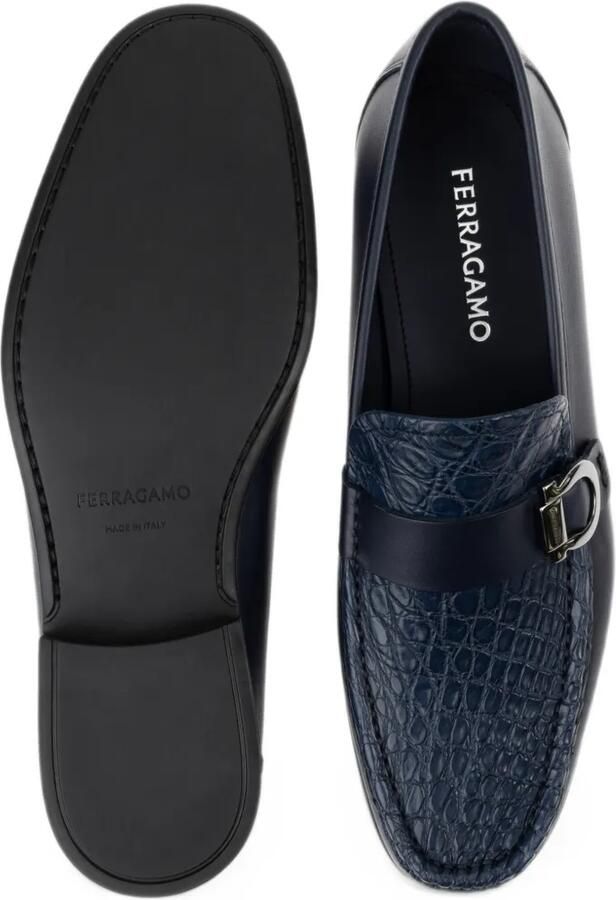 Ferragamo loafers with Gancini ornament Blauw - Foto 4