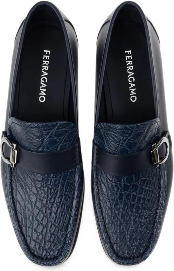 Ferragamo loafers with Gancini ornament Blauw - Foto 3