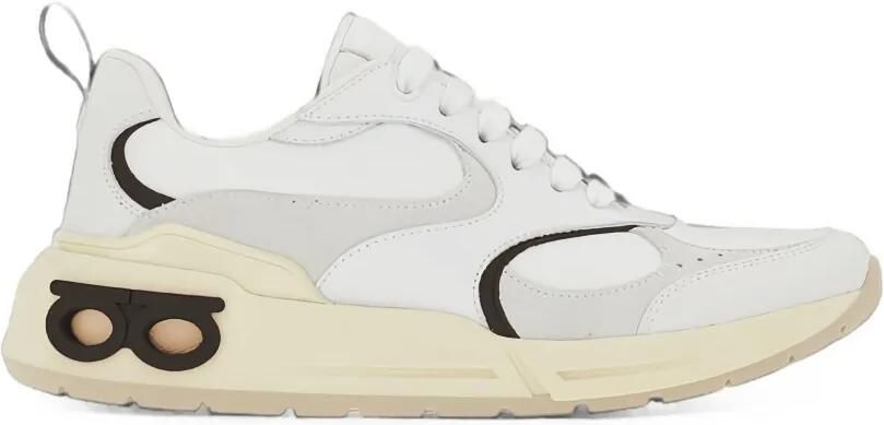Ferragamo Sneakers met logo Wit