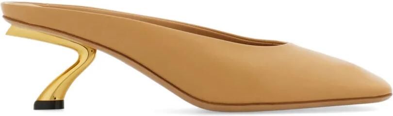 Ferragamo Muiltjes met bewerkte hak Beige