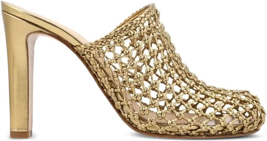 Ferragamo Muiltjes met hoge hak Goud