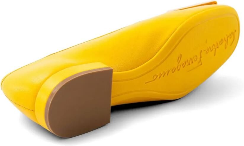 Ferragamo Myrna balletschoenen met vierkante neus Geel - Foto 3