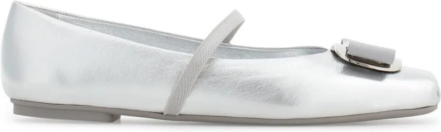 Ferragamo New Vara ballerina's Zilver