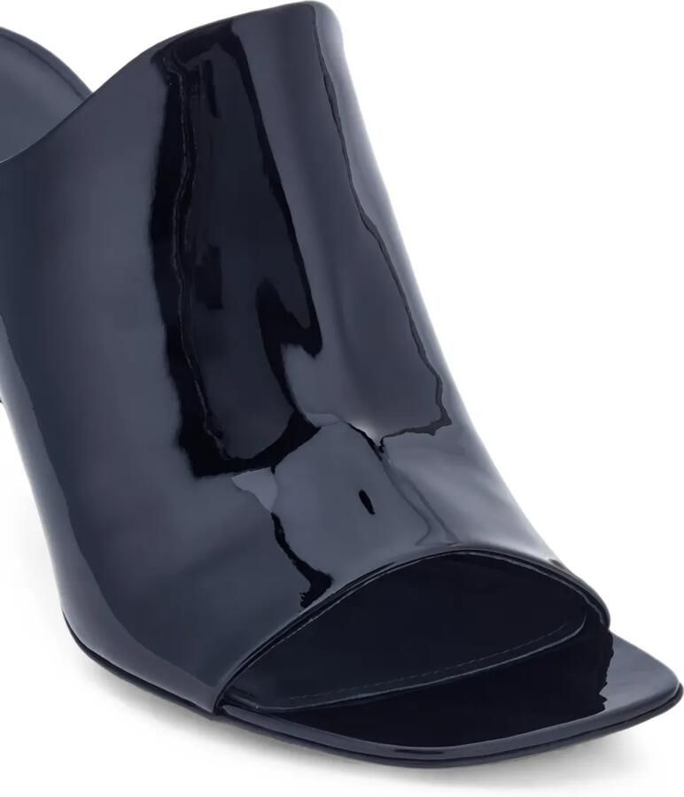 Ferragamo Muiltjes met open neus Zwart