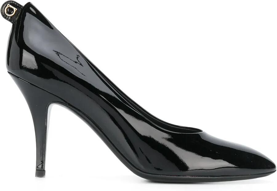 Ferragamo Pumps met ronde neus Zwart