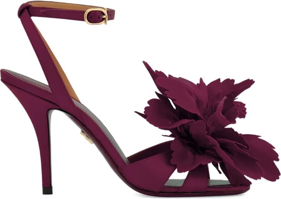 Ferragamo Sandalen met hak en verfraaid met bloem Paars