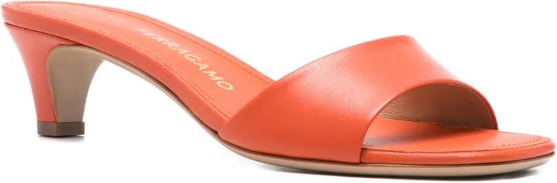 Ferragamo Sandalen met lage hak Oranje