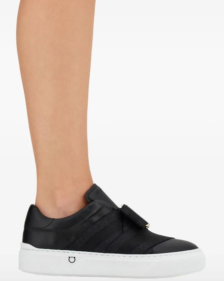 Ferragamo Slip-on sneakers met maxi-strikdetail Zwart - Foto 4