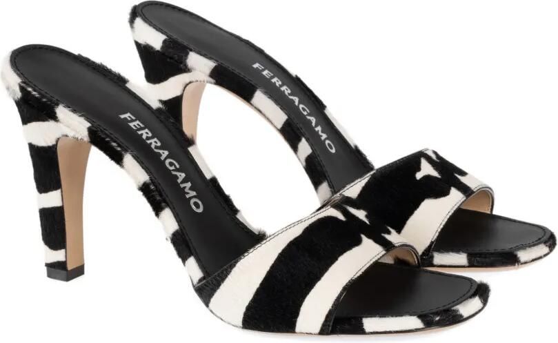 Ferragamo Slippers met ponyhuid Zwart