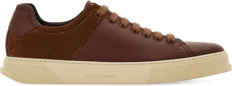 Ferragamo Sneakers met geborduurde vlakken Bruin