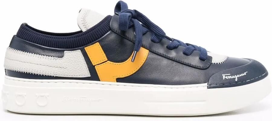 Ferragamo Sneakers met logoprint Blauw