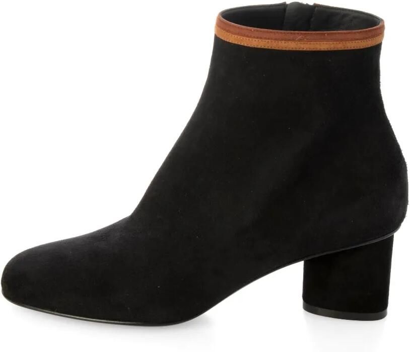 Ferragamo Suède enkellaarzen Zwart