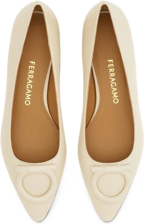 Ferragamo tonal maxi Gancini ballet flats Beige - Foto 2