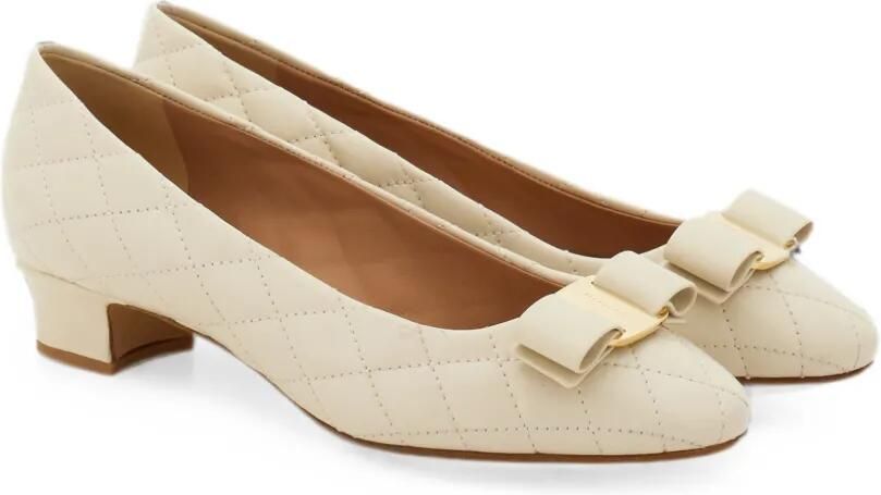 Ferragamo Vara gewatteerde pumps met strik Beige - Foto 5