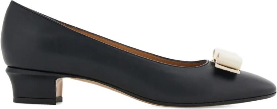 Ferragamo Vara pumps met blokhak en strik Zwart