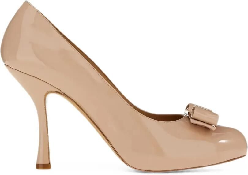 Ferragamo Vara pumps met strik Beige