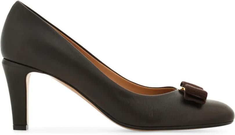 Ferragamo Vara pumps met strik Bruin
