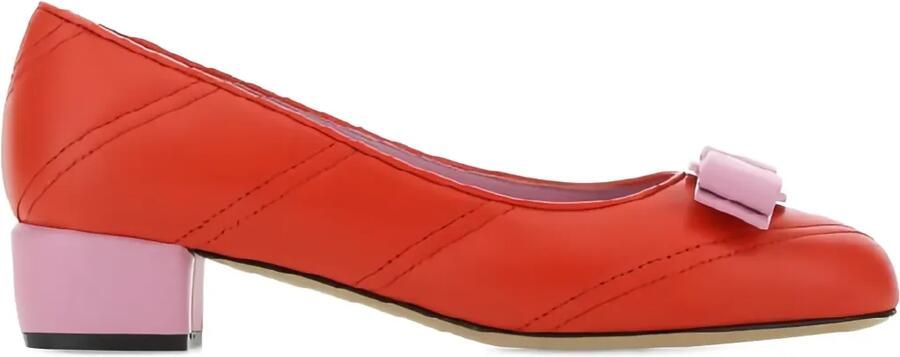 Ferragamo Vara pumps met strikdetail Rood