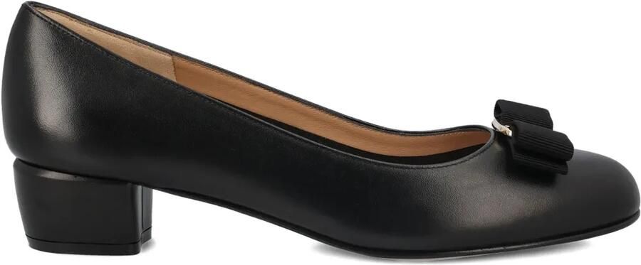 Ferragamo Vara pumps verfraaid met strik Zwart