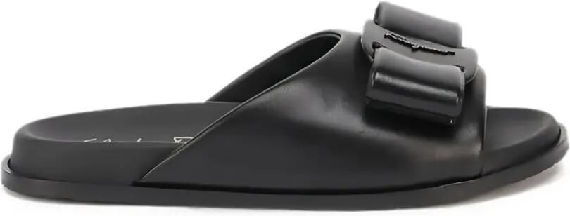 Ferragamo Vara sandalen met strik Zwart