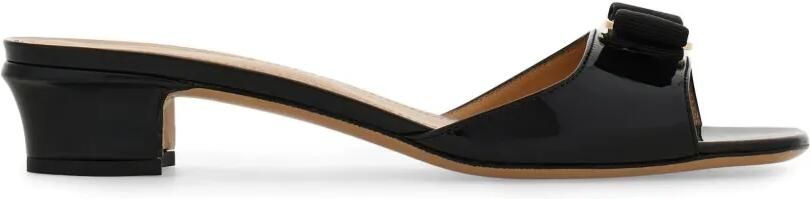 Ferragamo Vara slippers met strik Zwart