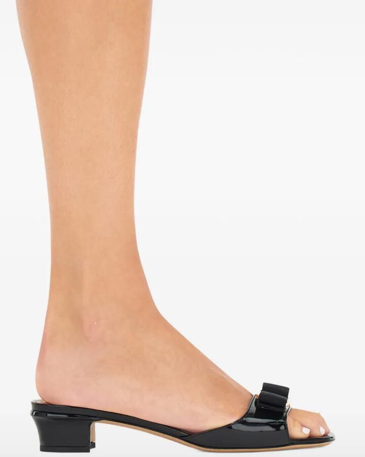 Ferragamo Vara slippers met strik Zwart - Foto 2