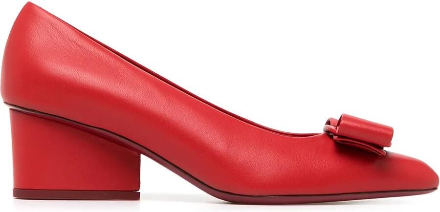Ferragamo Viva pumps met strik Rood