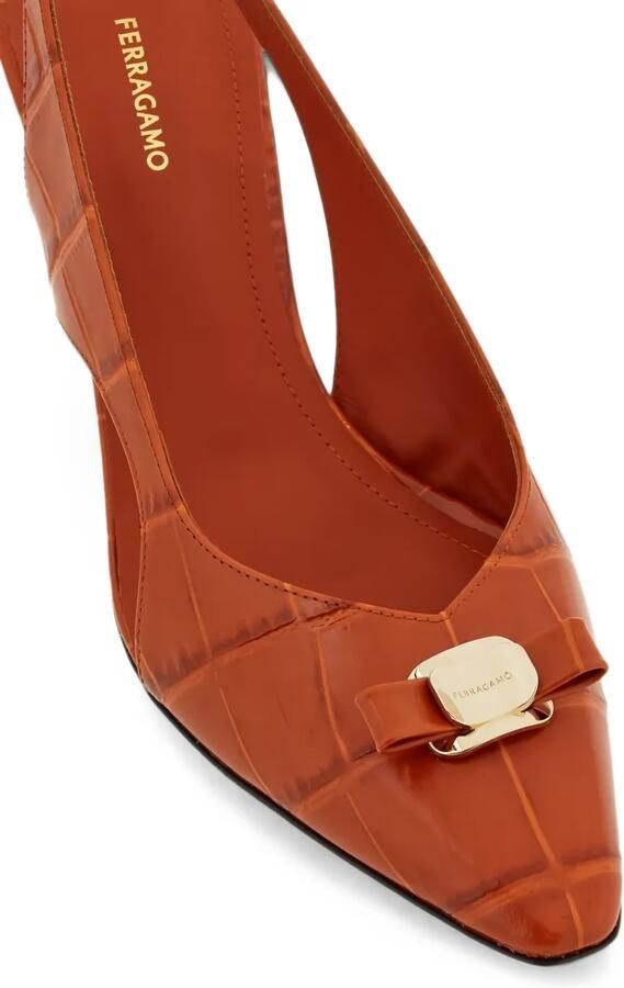 Ferragamo Zarula pumps met puntige neus en reliëf Oranje - Foto 3