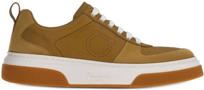 Ferragamo Gancini leren sneakers Beige