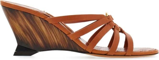 Ferragamo Gancini sandalen met sleehak Bruin