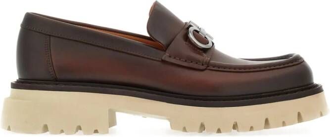 Ferragamo Loafers met Gancini-plakkaat Bruin