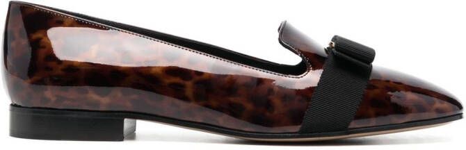Ferragamo Loafers met strikdetail Bruin