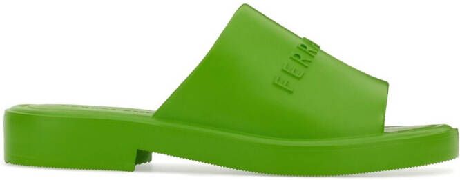 Ferragamo Slippers met logo-reliëf Groen